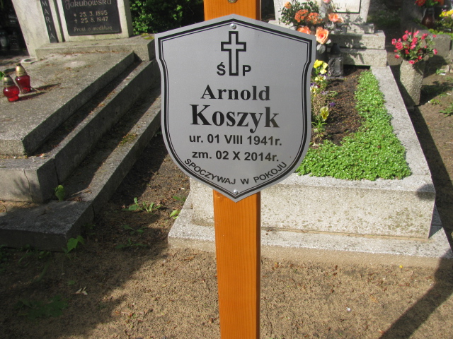 Arnold Koszyk 1941 Opole-Półwieś - Grobonet - Wyszukiwarka osób pochowanych