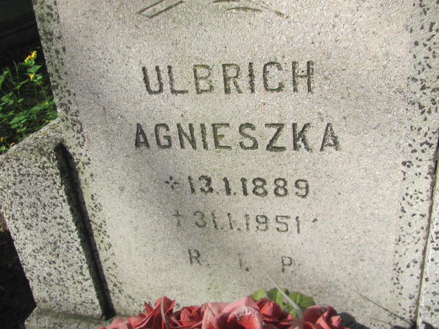Agnieszka Ulbrich 1889 Opole-Półwieś - Grobonet - Wyszukiwarka osób pochowanych