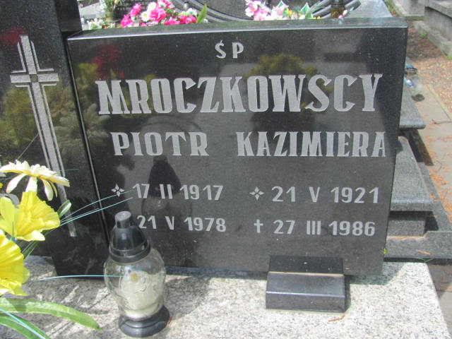 Piotr Mroczkowski 1917 Opole-Półwieś - Grobonet - Wyszukiwarka osób pochowanych