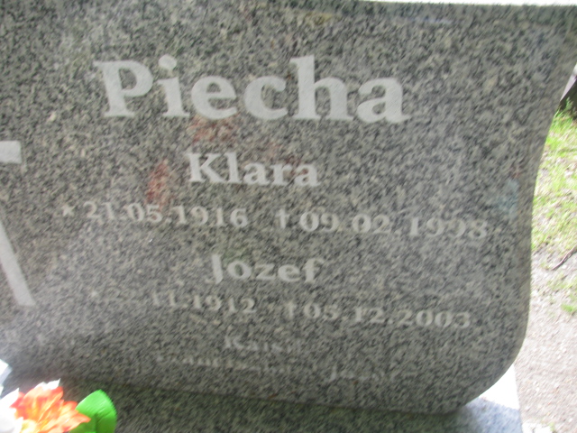 Klara Piecha 1916 Opole-Półwieś - Grobonet - Wyszukiwarka osób pochowanych
