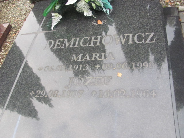 Irena Makowska 1940 Opole-Półwieś - Grobonet - Wyszukiwarka osób pochowanych