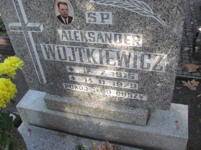 Aleksander Wojtkiewicz 1915 Opole-Półwieś - Grobonet - Wyszukiwarka osób pochowanych