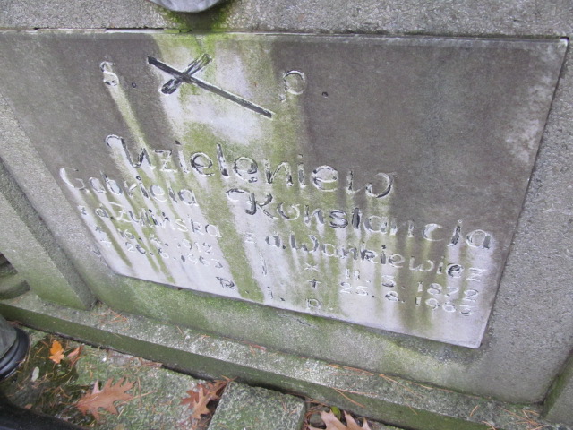 Gabriela Uzieleniew 1912 Opole-Półwieś - Grobonet - Wyszukiwarka osób pochowanych
