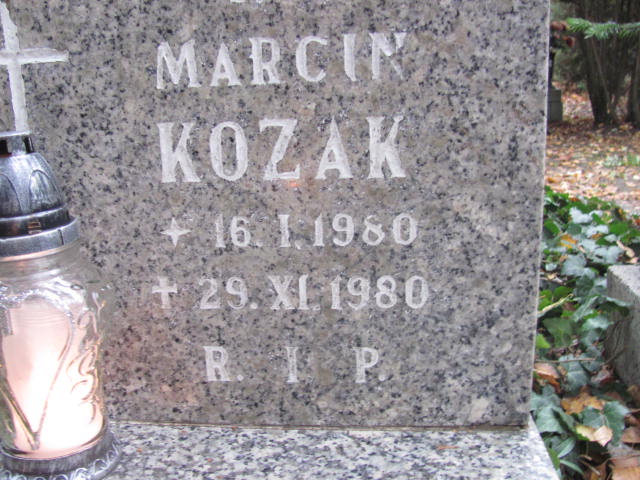 Marcin Kozak 1980 Opole-Półwieś - Grobonet - Wyszukiwarka osób pochowanych