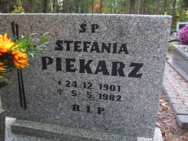 Stefania Piekarz 1901 Opole-Półwieś - Grobonet - Wyszukiwarka osób pochowanych