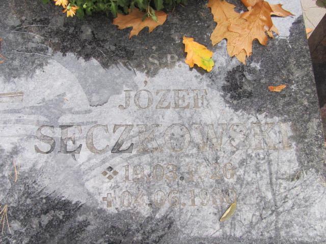 Anna Tomczyk 1954 Opole-Półwieś - Grobonet - Wyszukiwarka osób pochowanych