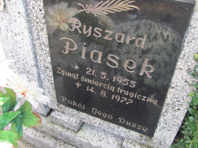 Ryszard Piasek 1955 Opole-Półwieś - Grobonet - Wyszukiwarka osób pochowanych
