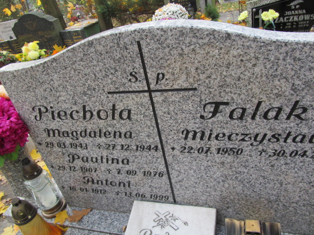 Antoni Piechota 1912 Opole-Półwieś - Grobonet - Wyszukiwarka osób pochowanych