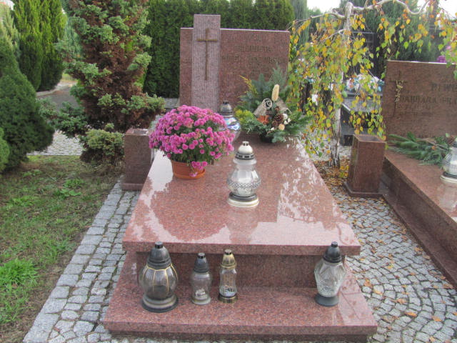 Grób Elżbieta Piwek