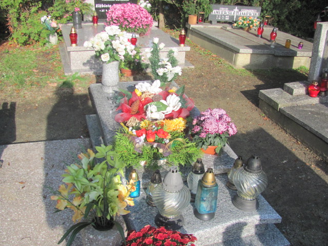 Grób Przemysław Tomza